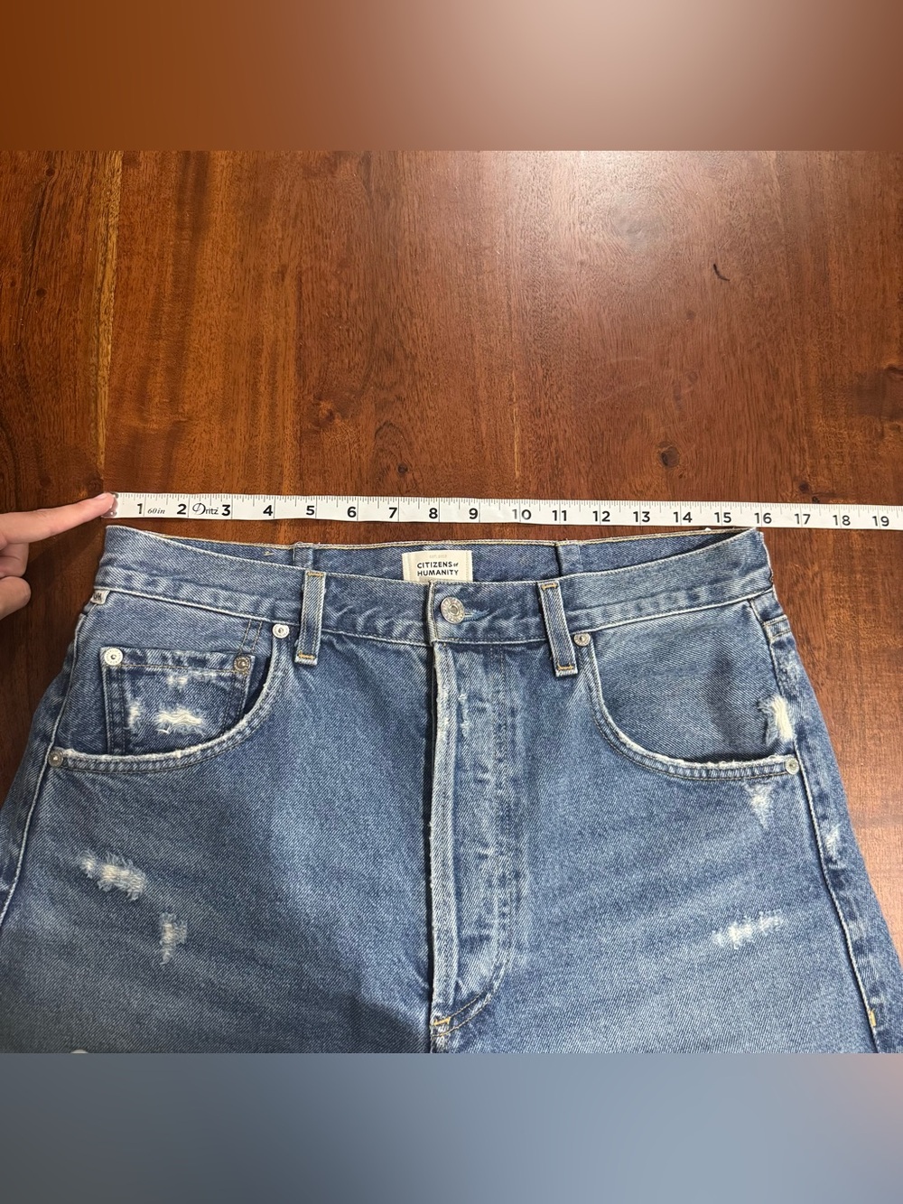Citizens of Humanity Horseshoe Barrel Leg Jeans in Magnolia wash Size 28 - Picture 8 of 10